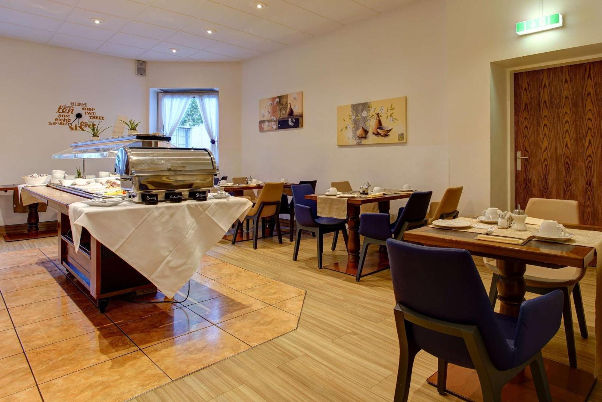 Sure Hotel By Best Western Ambassador Duesseldorf — Foto’s 2